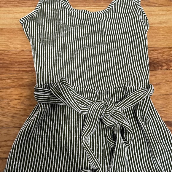 Women’s jumpsuit/pantsuit/romper - Picture 3 of 4